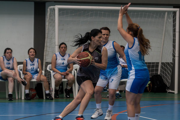 Juegos Deportivos y Recreativos
Juegos Deportivos y Recreativos
Fecha: Octubre 11 de 2014
Para descargar esta fotografía en alta resolución, haga clic sobre la imagen hasta que la misma se despliegue en la pantalla completa; luego dé clic derecho y elija la opción "guardar imagen como". 
En caso de publicación por cualquier medio, solicitamos acompañarla del crédito: "Foto EPM"
Palabras clave: Juegos Deportivos Recreativos Baloncesto
