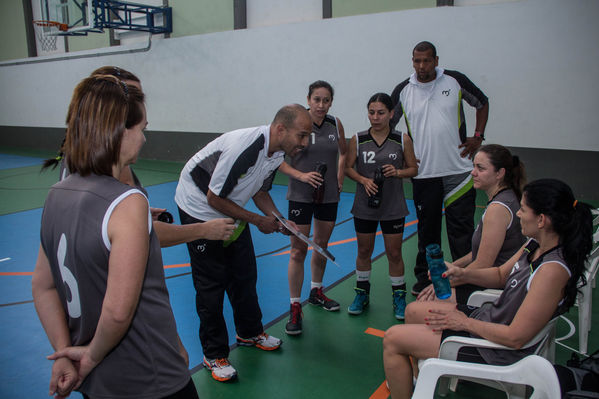 Juegos Deportivos y Recreativos
Juegos Deportivos y Recreativos
Fecha: Octubre 11 de 2014
Para descargar esta fotografía en alta resolución, haga clic sobre la imagen hasta que la misma se despliegue en la pantalla completa; luego dé clic derecho y elija la opción "guardar imagen como". 
En caso de publicación por cualquier medio, solicitamos acompañarla del crédito: "Foto EPM"
Palabras clave: Juegos Deportivos Recreativos Baloncesto