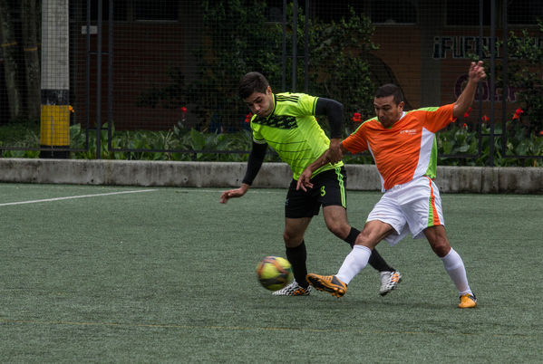 Juegos Deportivos y Recreativos
Juegos Deportivos y Recreativos
Fecha: Octubre 11 de 2014
Para descargar esta fotografía en alta resolución, haga clic sobre la imagen hasta que la misma se despliegue en la pantalla completa; luego dé clic derecho y elija la opción "guardar imagen como". 
En caso de publicación por cualquier medio, solicitamos acompañarla del crédito: "Foto EPM"
Palabras clave: Juegos Deportivos Recreativos fútbol