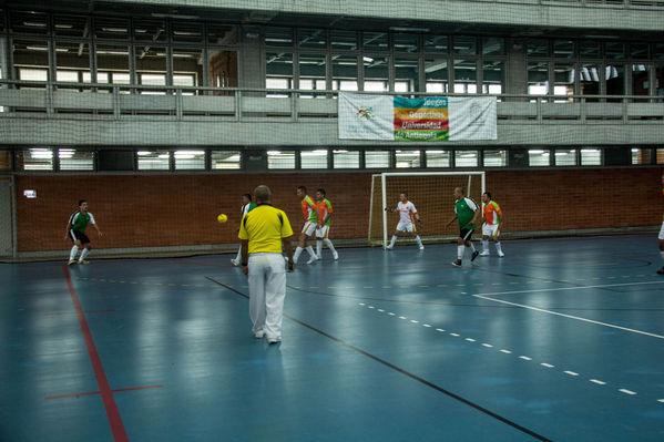 Juegos Deportivos y Recreativos
Juegos Deportivos y Recreativos
Fecha: Octubre 11 de 2014
Para descargar esta fotografía en alta resolución, haga clic sobre la imagen hasta que la misma se despliegue en la pantalla completa; luego dé clic derecho y elija la opción "guardar imagen como". 
En caso de publicación por cualquier medio, solicitamos acompañarla del crédito: "Foto EPM"
Palabras clave: Juegos Deportivos Recreativos Microfútbol