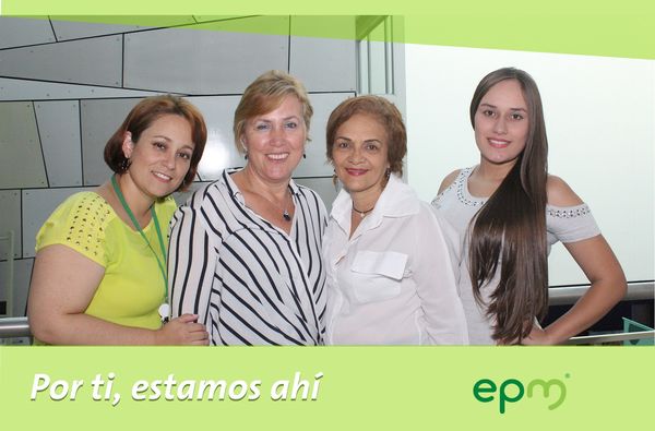 Segundo Aniversario Servicios Grupo EPM
Segundo Aniversario Servicios Grupo EPM
Fecha: Octubre 21 de 2016
Para descargar esta fotografía en alta resolución, haga clic sobre la imagen hasta que la misma se despliegue en la pantalla completa; luego dé clic derecho y elija la opción "guardar imagen como". 
En caso de publicación por cualquier medio, solicitamos acompañarla del crédito: "Foto EPM"
Palabras clave: Segundo Aniversario Servicios Grupo EPM