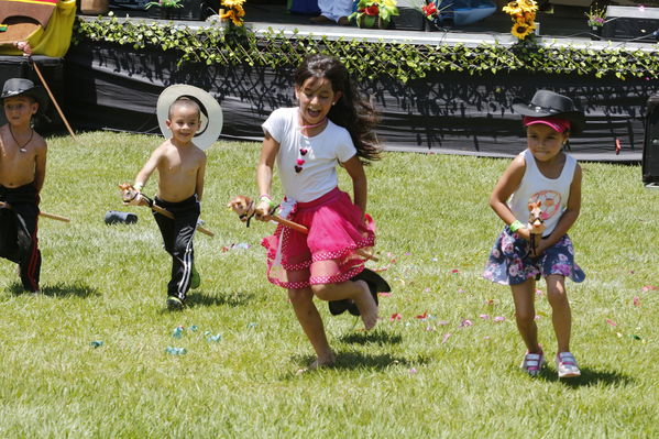 Feria de la Familia Oriente
Feria de la Familia Oriente
Fecha: Octubre 22 de 2016
Para descargar esta fotografía en alta resolución, haga clic sobre la imagen hasta que la misma se despliegue en la pantalla completa; luego dé clic derecho y elija la opción "guardar imagen como". 
En caso de publicación por cualquier medio, solicitamos acompañarla del crédito: "Foto EPM"
Palabras clave: Feria Familia Oriente Cocorná