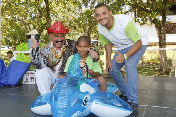 Feria de la Familia Oriente
Feria de la Familia Oriente
Fecha: Octubre 22 de 2016
Para descargar esta fotografía en alta resolución, haga clic sobre la imagen hasta que la misma se despliegue en la pantalla completa; luego dé clic derecho y elija la opción "guardar imagen como". 
En caso de publicación por cualquier medio, solicitamos acompañarla del crédito: "Foto EPM"
Palabras clave: Feria Familia Oriente Cocorná