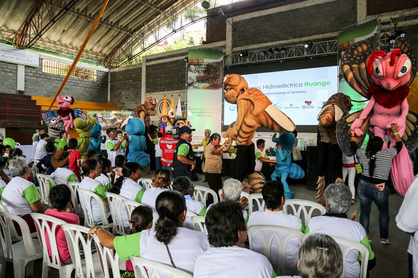 Visita del Ministro de Minas y Energía al proyecto Ituango y entrega del Gas Natural
Visita del Ministro de Minas y Energía al proyecto Ituango y entrega del Gas Natural
Fecha: Octubre 25 de 2014
Para descargar esta fotografía en alta resolución, haga clic sobre la imagen hasta que la misma se despliegue en la pantalla completa; luego dé clic derecho y elija la opción "guardar imagen como". 
En caso de publicación por cualquier medio, solicitamos acompañarla del crédito: "Foto EPM"
Palabras clave: Visita Ministro Minas Energía proyecto Ituango entrega Gas Natural