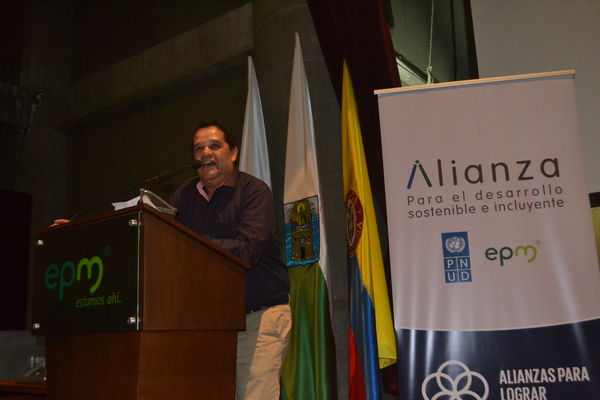 Concurso iniciativas comunitarias
Concurso iniciativas comunitarias. 
Fecha: Octubre 3 2018.
Para descargar esta fotografía en alta resolución, haga clic sobre la imagen hasta que la misma se despliegue en la pantalla completa; luego dé clic derecho y elija la opción "guardar imagen como". 
En caso de publicación por cualquier medio, solicitamos acompañarla del crédito: "Foto EPM"

Palabras clave: Concurso iniciativas comunitarias