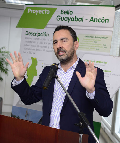 Rueda de Prensa Proyecto Bello-Guayabal-Ancón
Rueda de Prensa Proyecto Bello-Guayabal-Ancón
Fecha: Octubre 6 de 2017
Para descargar esta fotografía en alta resolución, haga clic sobre la imagen hasta que la misma se despliegue en la pantalla completa; luego dé clic derecho y elija la opción "guardar imagen como". 
En caso de publicación por cualquier medio, solicitamos acompañarla del crédito: "Foto EPM"
Palabras clave: Rueda de Prensa Proyecto Bello-Guayabal-Ancón