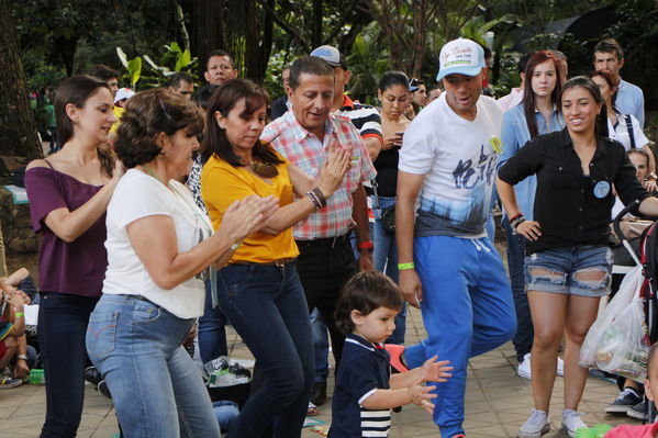 Día de la Familia EPM 2016
Día de la Familia EPM 2016
Fecha: Octubre 8 de 2016
Para descargar esta fotografía en alta resolución, haga clic sobre la imagen hasta que la misma se despliegue en la pantalla completa; luego dé clic derecho y elija la opción "guardar imagen como". 
En caso de publicación por cualquier medio, solicitamos acompañarla del crédito: "Foto EPM"
Palabras clave: Día Familia EPM 2016