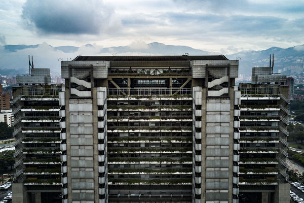 Edificio EPM
Edificio EPM
Fecha: Septiembre 29 de 2016
Para descargar esta fotografía en alta resolución, haga clic sobre la imagen hasta que la misma se despliegue en la pantalla completa; luego dé clic derecho y elija la opción "guardar imagen como". 
En caso de publicación por cualquier medio, solicitamos acompañarla del crédito: "Foto EPM"
Palabras clave: Edificio EPM