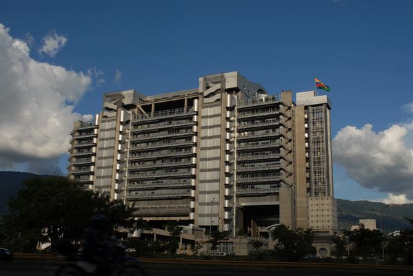 Edificio EPM
Edificio EPM
Fecha: Septiembre 29 de 2016
Para descargar esta fotografía en alta resolución, haga clic sobre la imagen hasta que la misma se despliegue en la pantalla completa; luego dé clic derecho y elija la opción "guardar imagen como". 
En caso de publicación por cualquier medio, solicitamos acompañarla del crédito: "Foto EPM"
Palabras clave: Edificio EPM