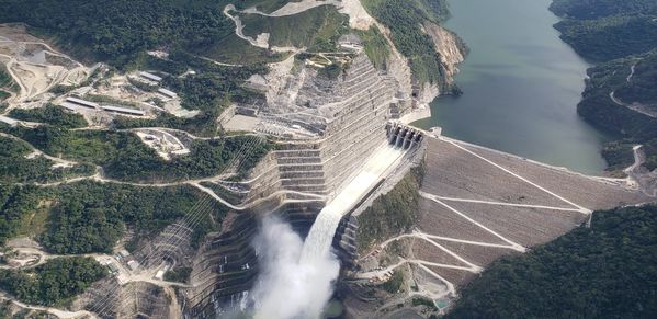 Avances Proyecto Hidroelectrico Ituango
Avances Proyecto Hidroelectrico Ituango
Fecha: Octubre 15 2019
Para descargar esta fotografía en alta resolución, haga clic sobre la imagen hasta que la misma se despliegue en la pantalla completa; luego dé clic derecho y elija la opción "guardar imagen como". 
En caso de publicación por cualquier medio, solicitamos acompañarla del crédito: "Foto EPM"
Palabras clave: Avances Proyecto Hidroelectrico Ituango