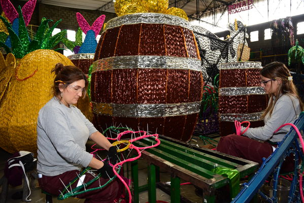 Rueda de prensa del Alumbrado Navideño
Rueda de prensa del Alumbrado Navideño
Fecha: Octubre 17 2019.
Para descargar esta fotografía en alta resolución, haga clic sobre la imagen hasta que la misma se despliegue en la pantalla completa; luego dé clic derecho y elija la opción "guardar imagen como". 
En caso de publicación por cualquier medio, solicitamos acompañarla del crédito: "Foto EPM"
Palabras clave: Rueda de prensa del Alumbrado Navideño