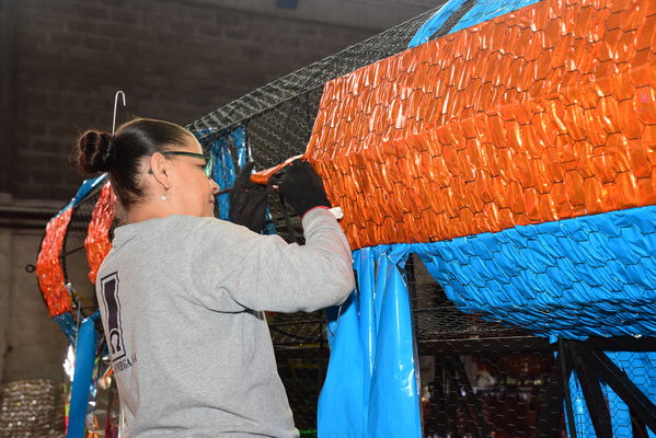 Rueda de prensa del Alumbrado Navideño
Rueda de prensa del Alumbrado Navideño
Fecha: Octubre 17 2019.
Para descargar esta fotografía en alta resolución, haga clic sobre la imagen hasta que la misma se despliegue en la pantalla completa; luego dé clic derecho y elija la opción "guardar imagen como". 
En caso de publicación por cualquier medio, solicitamos acompañarla del crédito: "Foto EPM"
Palabras clave: Rueda de prensa del Alumbrado Navideño