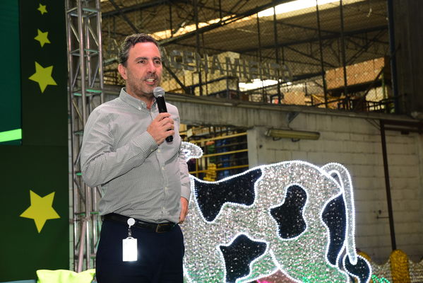 Rueda de prensa del Alumbrado Navideño
Rueda de prensa del Alumbrado Navideño
Fecha: Octubre 17 2019.
Para descargar esta fotografía en alta resolución, haga clic sobre la imagen hasta que la misma se despliegue en la pantalla completa; luego dé clic derecho y elija la opción "guardar imagen como". 
En caso de publicación por cualquier medio, solicitamos acompañarla del crédito: "Foto EPM"
Palabras clave: Rueda de prensa del Alumbrado Navideño