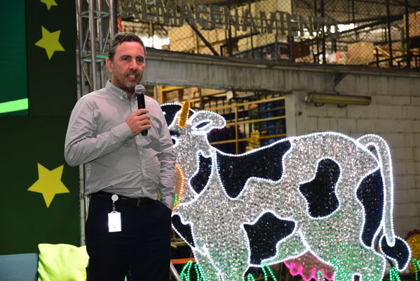 Rueda de prensa del Alumbrado Navideño
Rueda de prensa del Alumbrado Navideño
Fecha: Octubre 17 2019.
Para descargar esta fotografía en alta resolución, haga clic sobre la imagen hasta que la misma se despliegue en la pantalla completa; luego dé clic derecho y elija la opción "guardar imagen como". 
En caso de publicación por cualquier medio, solicitamos acompañarla del crédito: "Foto EPM"
Palabras clave: Rueda de prensa del Alumbrado Navideño