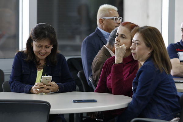 Años de servicio 20 y 25 años 
Años de servicio 20 y 25 años 
Fecha: Octubre 18 2019
Para descargar esta fotografía en alta resolución, haga clic sobre la imagen hasta que la misma se despliegue en la pantalla completa; luego dé clic derecho y elija la opción "guardar imagen como".
En caso de publicación por cualquier medio, solicitamos acompañarla del crédito: "Foto EPM"
Palabras clave: Años de servicio 20 y 25 años