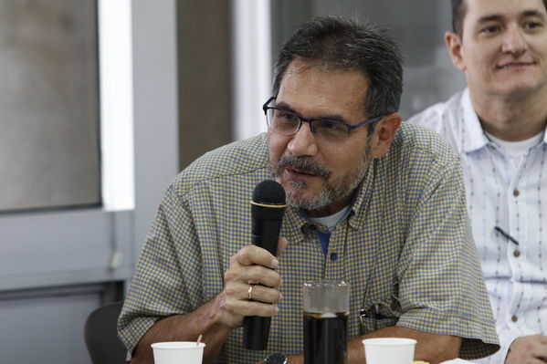 Años de servicio 20 y 25 años 
Años de servicio 20 y 25 años 
Fecha: Octubre 18 2019
Para descargar esta fotografía en alta resolución, haga clic sobre la imagen hasta que la misma se despliegue en la pantalla completa; luego dé clic derecho y elija la opción "guardar imagen como".
En caso de publicación por cualquier medio, solicitamos acompañarla del crédito: "Foto EPM"
Palabras clave: Años de servicio 20 y 25 años
