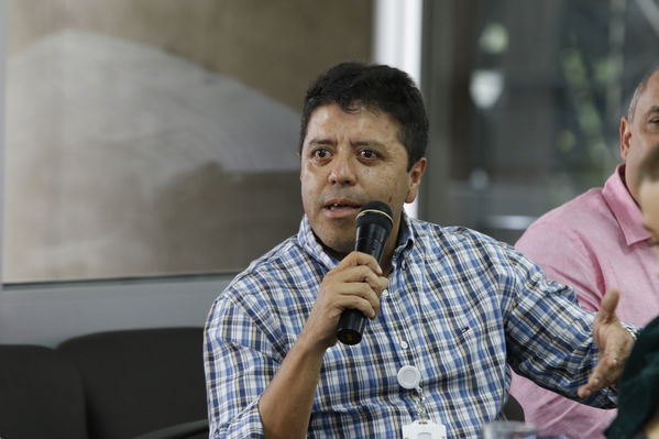 Años de servicio 20 y 25 años 
Años de servicio 20 y 25 años 
Fecha: Octubre 18 2019
Para descargar esta fotografía en alta resolución, haga clic sobre la imagen hasta que la misma se despliegue en la pantalla completa; luego dé clic derecho y elija la opción "guardar imagen como".
En caso de publicación por cualquier medio, solicitamos acompañarla del crédito: "Foto EPM"
Palabras clave: Años de servicio 20 y 25 años
