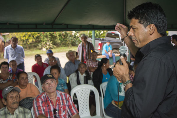 Socialización Ramal Caldas-Amagá
Socialización Ramal Caldas-Amagá
Fecha: Septiembre 10 de 2016
Para descargar esta fotografía en alta resolución, haga clic sobre la imagen hasta que la misma se despliegue en la pantalla completa; luego dé clic derecho y elija la opción "guardar imagen como". 
En caso de publicación por cualquier medio, solicitamos acompañarla del crédito: "Foto EPM"
Palabras clave: Socialización Ramal Caldas Amagá