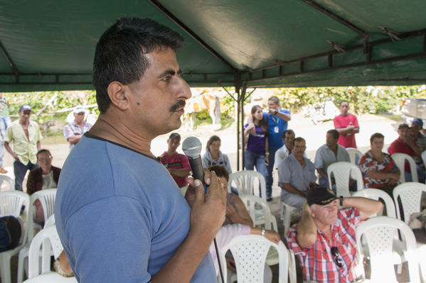 Socialización Ramal Caldas-Amagá
Socialización Ramal Caldas-Amagá
Fecha: Septiembre 10 de 2016
Para descargar esta fotografía en alta resolución, haga clic sobre la imagen hasta que la misma se despliegue en la pantalla completa; luego dé clic derecho y elija la opción "guardar imagen como". 
En caso de publicación por cualquier medio, solicitamos acompañarla del crédito: "Foto EPM"
Palabras clave: Socialización Ramal Caldas Amagá