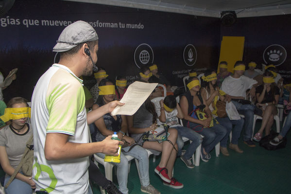 Feria del Libro - Stand - Biblioteca EPM
Feria del Libro - Stand - Biblioteca EPM
Fecha: Septiembre 14 de 2016
Para descargar esta fotografía en alta resolución, haga clic sobre la imagen hasta que la misma se despliegue en la pantalla completa; luego dé clic derecho y elija la opción "guardar imagen como". 
En caso de publicación por cualquier medio, solicitamos acompañarla del crédito: "Foto EPM"
Palabras clave: Feria Libro Stand Biblioteca EPM