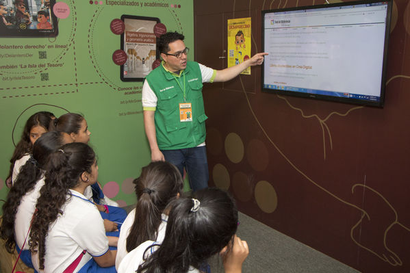 Feria del Libro - Stand - Biblioteca EPM
Feria del Libro - Stand - Biblioteca EPM
Fecha: Septiembre 14 de 2016
Para descargar esta fotografía en alta resolución, haga clic sobre la imagen hasta que la misma se despliegue en la pantalla completa; luego dé clic derecho y elija la opción "guardar imagen como". 
En caso de publicación por cualquier medio, solicitamos acompañarla del crédito: "Foto EPM"
Palabras clave: Feria Libro Stand Biblioteca EPM