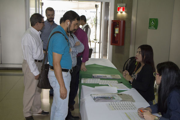 Taller Reglamento Técnico Aguas – RAS
Taller Reglamento Técnico Aguas – RAS
Fecha: Septiembre 16 de 2016
Para descargar esta fotografía en alta resolución, haga clic sobre la imagen hasta que la misma se despliegue en la pantalla completa; luego dé clic derecho y elija la opción "guardar imagen como". 
En caso de publicación por cualquier medio, solicitamos acompañarla del crédito: "Foto EPM"
Palabras clave: Taller Reglamento Técnico Aguas – RAS