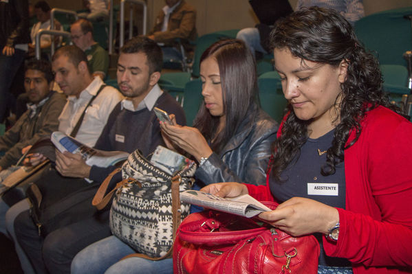 Taller Reglamento Técnico Aguas – RAS
Taller Reglamento Técnico Aguas – RAS
Fecha: Septiembre 16 de 2016
Para descargar esta fotografía en alta resolución, haga clic sobre la imagen hasta que la misma se despliegue en la pantalla completa; luego dé clic derecho y elija la opción "guardar imagen como". 
En caso de publicación por cualquier medio, solicitamos acompañarla del crédito: "Foto EPM"
Palabras clave: Taller Reglamento Técnico Aguas RAS