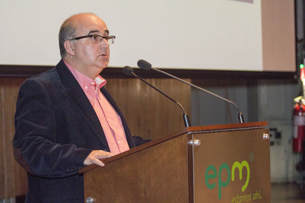Taller Reglamento Técnico Aguas – RAS
Taller Reglamento Técnico Aguas – RAS
Fecha: Septiembre 16 de 2016
Para descargar esta fotografía en alta resolución, haga clic sobre la imagen hasta que la misma se despliegue en la pantalla completa; luego dé clic derecho y elija la opción "guardar imagen como". 
En caso de publicación por cualquier medio, solicitamos acompañarla del crédito: "Foto EPM"
Palabras clave: Taller Reglamento Técnico Aguas RAS