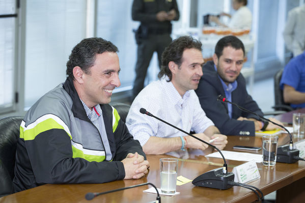 EPM – Medellín de pista
EPM – Medellín de pista
Fecha: Septiembre 16 de 2016
Para descargar esta fotografía en alta resolución, haga clic sobre la imagen hasta que la misma se despliegue en la pantalla completa; luego dé clic derecho y elija la opción "guardar imagen como". 
En caso de publicación por cualquier medio, solicitamos acompañarla del crédito: "Foto EPM"
Palabras clave: EPM Medellín pista