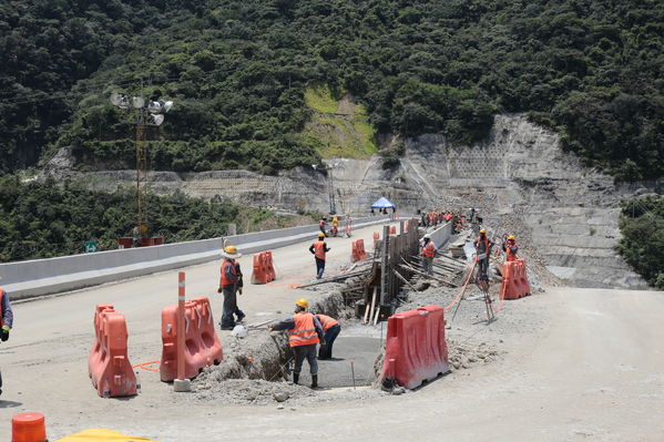 Avances proyecto Eléctrico Ituango 
Avances proyecto Eléctrico Ituango 
Fecha: 27 Septiembre 2019.
Para descargar esta fotografía en alta resolución, haga clic sobre la imagen hasta que la misma se despliegue en la pantalla completa; luego dé clic derecho y elija la opción "guardar imagen como". 
En caso de publicación por cualquier medio, solicitamos acompañarla del crédito: "Foto EPM"
Palabras clave: Avances proyecto Eléctrico Ituango