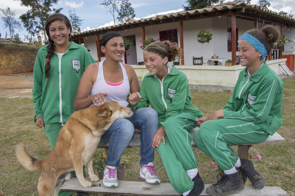 Biogás y concentrados de plantas medicinales y frutas
Biogás y concentrados de plantas medicinales y frutas
Fecha: Septiembre 28 de 2016
Para descargar esta fotografía en alta resolución, haga clic sobre la imagen hasta que la misma se despliegue en la pantalla completa; luego dé clic derecho y elija la opción "guardar imagen como". 
En caso de publicación por cualquier medio, solicitamos acompañarla del crédito: "Foto EPM"
Palabras clave: Biogás concentrados plantas medicinales frutas