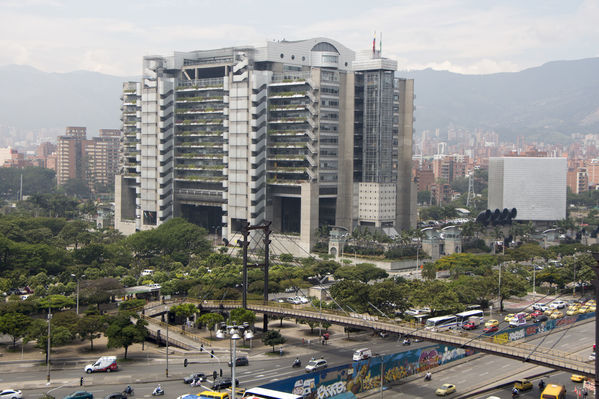 Edificio EPM
Edificio EPM
Fecha: Septiembre 29 de 2016
Para descargar esta fotografía en alta resolución, haga clic sobre la imagen hasta que la misma se despliegue en la pantalla completa; luego dé clic derecho y elija la opción "guardar imagen como". 
En caso de publicación por cualquier medio, solicitamos acompañarla del crédito: "Foto EPM"
Palabras clave: Edificio EPM