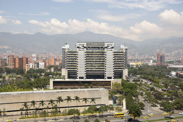 Edificio EPM
Edificio EPM
Fecha: Septiembre 29 de 2016
Para descargar esta fotografía en alta resolución, haga clic sobre la imagen hasta que la misma se despliegue en la pantalla completa; luego dé clic derecho y elija la opción "guardar imagen como". 
En caso de publicación por cualquier medio, solicitamos acompañarla del crédito: "Foto EPM"
Palabras clave: Edificio EPM