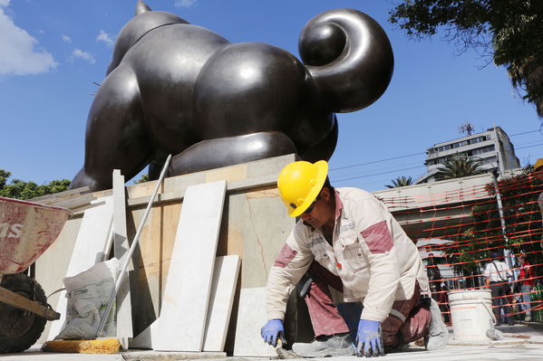 Centro Parrilla – Avance de obras a septiembre 2016
Centro Parrilla – Avance de obras a septiembre 2016
Fecha: Septiembre 8 de 2016
Para descargar esta fotografía en alta resolución, haga clic sobre la imagen hasta que la misma se despliegue en la pantalla completa; luego dé clic derecho y elija la opción "guardar imagen como". 
En caso de publicación por cualquier medio, solicitamos acompañarla del crédito: "Foto EPM"
Palabras clave: Centro Parrilla Avance obras septiembre 2016