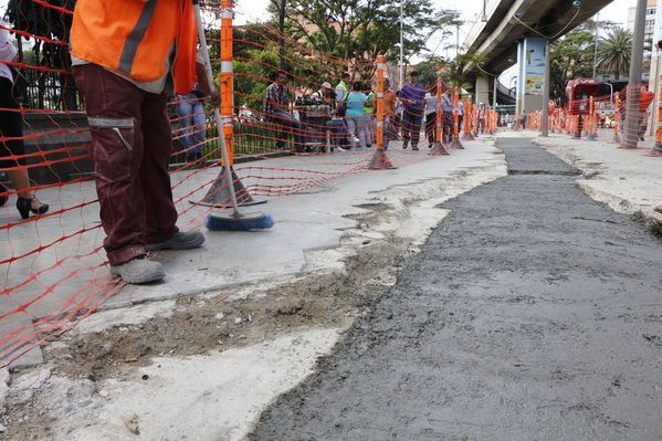 Centro Parrilla – Avance de obras a septiembre 2016
Centro Parrilla – Avance de obras a septiembre 2016
Fecha: Septiembre 8 de 2016
Para descargar esta fotografía en alta resolución, haga clic sobre la imagen hasta que la misma se despliegue en la pantalla completa; luego dé clic derecho y elija la opción "guardar imagen como". 
En caso de publicación por cualquier medio, solicitamos acompañarla del crédito: "Foto EPM"
Palabras clave: Centro Parrilla Avance obras septiembre 2016