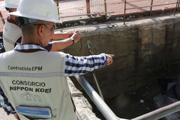 Centro Parrilla – Avance de obras a septiembre 2016
Centro Parrilla – Avance de obras a septiembre 2016
Fecha: Septiembre 8 de 2016
Para descargar esta fotografía en alta resolución, haga clic sobre la imagen hasta que la misma se despliegue en la pantalla completa; luego dé clic derecho y elija la opción "guardar imagen como". 
En caso de publicación por cualquier medio, solicitamos acompañarla del crédito: "Foto EPM"
Palabras clave: Centro Parrilla Avance obras septiembre 2016