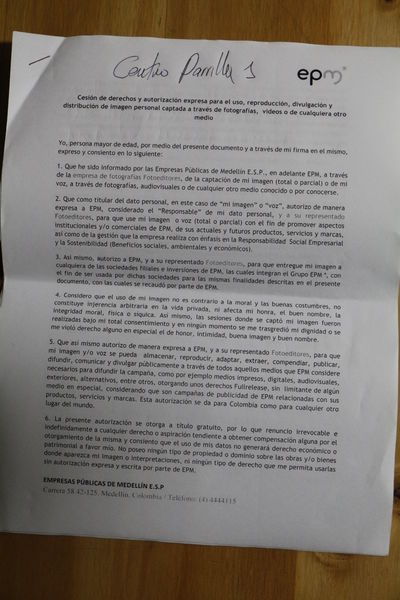 Centro Parrilla – Avance de obras a septiembre 2016
Centro Parrilla – Avance de obras a septiembre 2016
Fecha: Septiembre 8 de 2016
Para descargar esta fotografía en alta resolución, haga clic sobre la imagen hasta que la misma se despliegue en la pantalla completa; luego dé clic derecho y elija la opción "guardar imagen como". 
En caso de publicación por cualquier medio, solicitamos acompañarla del crédito: "Foto EPM"
Palabras clave: Centro Parrilla Avance obras septiembre 2016