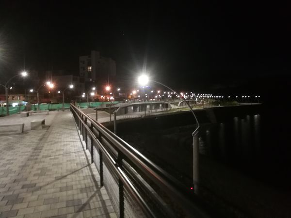 Malecón de Guatapé
Malecón de Guatapé
Fecha: Septiembre 2 de 2019. 
Para descargar esta fotografía en alta resolución, haga clic sobre la imagen hasta que la misma se despliegue en la pantalla completa; luego dé clic derecho y elija la opción "guardar imagen como". 
En caso de publicación por cualquier medio, solicitamos acompañarla del crédito: "Foto EPM"
Palabras clave: Malecón de Guatapé