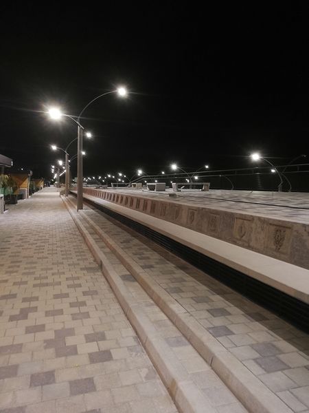 Malecón de Guatapé
Malecón de Guatapé
Fecha: Septiembre 2 de 2019. 
Para descargar esta fotografía en alta resolución, haga clic sobre la imagen hasta que la misma se despliegue en la pantalla completa; luego dé clic derecho y elija la opción "guardar imagen como". 
En caso de publicación por cualquier medio, solicitamos acompañarla del crédito: "Foto EPM"
Palabras clave: Malecón de Guatapé
