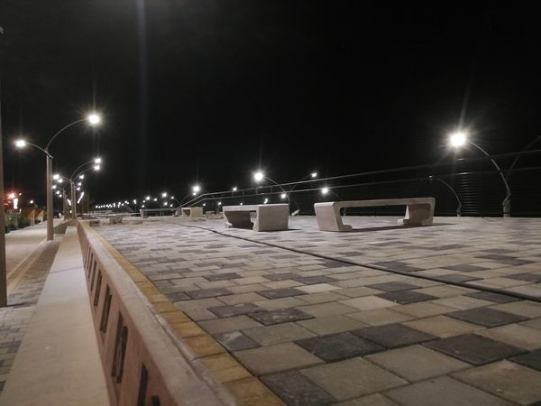 Malecón de Guatapé
Malecón de Guatapé
Fecha: Septiembre 2 de 2019. 
Para descargar esta fotografía en alta resolución, haga clic sobre la imagen hasta que la misma se despliegue en la pantalla completa; luego dé clic derecho y elija la opción "guardar imagen como". 
En caso de publicación por cualquier medio, solicitamos acompañarla del crédito: "Foto EPM"
Palabras clave: Malecón de Guatapé