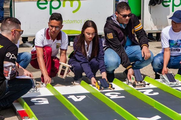 Circuito Solar EPM 2019
Circuito Solar EPM 2019
Fecha: Septiembre 24 2019.
Para descargar esta fotografía en alta resolución, haga clic sobre la imagen hasta que la misma se despliegue en la pantalla completa; luego dé clic derecho y elija la opción "guardar imagen como". 
En caso de publicación por cualquier medio, solicitamos acompañarla del crédito: "Foto EPM
Palabras clave: Circuito Solar EPM 2019