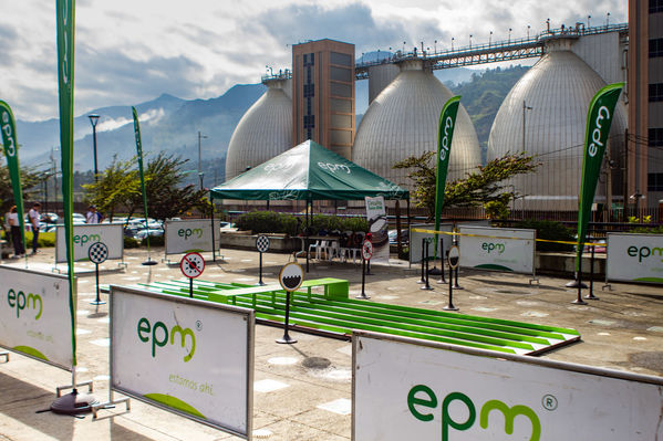 Circuito Solar EPM 2019
Circuito Solar EPM 2019
Fecha: Septiembre 24 2019.
Para descargar esta fotografía en alta resolución, haga clic sobre la imagen hasta que la misma se despliegue en la pantalla completa; luego dé clic derecho y elija la opción "guardar imagen como". 
En caso de publicación por cualquier medio, solicitamos acompañarla del crédito: "Foto EPM
Palabras clave: Circuito Solar EPM 2019