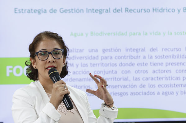 Rueda Prensa
Rueda de prensa.
Fecha: Septiembre 26 2020.
Para descargar esta fotografía en alta resolución, haga clic sobre la imagen hasta que la misma se despliegue en la pantalla completa; luego dé clic derecho y elija la opción "guardar imagen como". 
En caso de publicación por cualquier medio, solicitamos acompañarla del crédito: "Foto EPM"
Palabras clave: Rueda Prensa