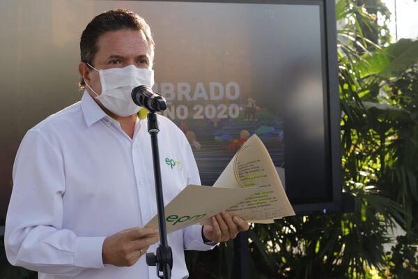Rueda prensa alumbrados 2020
Rueda prensa alumbrados 2020.
Fecha: 11 Noviembre 2021.
Para descargar esta fotografía en alta resolución, haga clic sobre la imagen hasta que la misma se despliegue en la pantalla completa; luego dé clic derecho y elija la opción "guardar imagen como". 
En caso de publicación por cualquier medio, solicitamos acompañarla del crédito: "Foto EPM"
Palabras clave: Rueda prensa alumbrados 2020